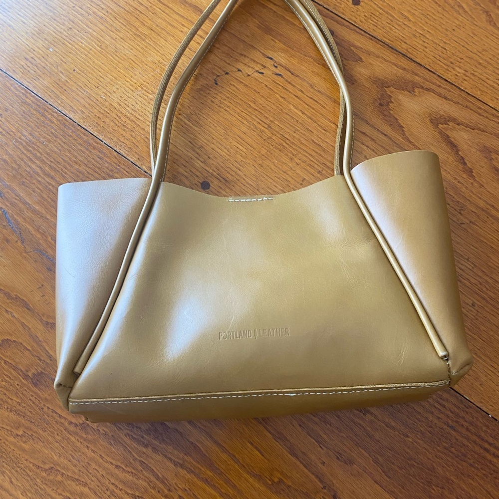Portland Leather Verona in Mango